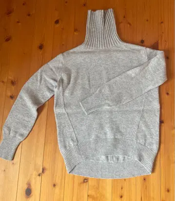 UNITED ARROWS 터틀넥 스웨터