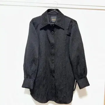 UNITED TOKYO 자켓 금 라벨