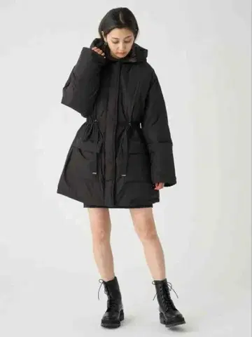 SNIDEL 다운 코트 블랙