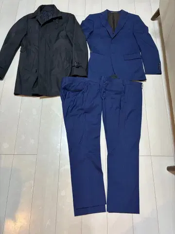 네이비 스트라이프 비즈니스 정장 세트 (코트 포함)