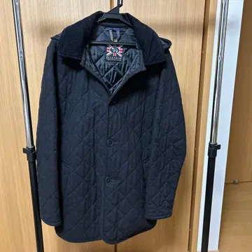 LAVENHAM 블랙 퀼팅 코트 38 사이즈