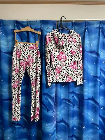 Sugar Gloc 꽃무늬 레오파드 무늬 셋업