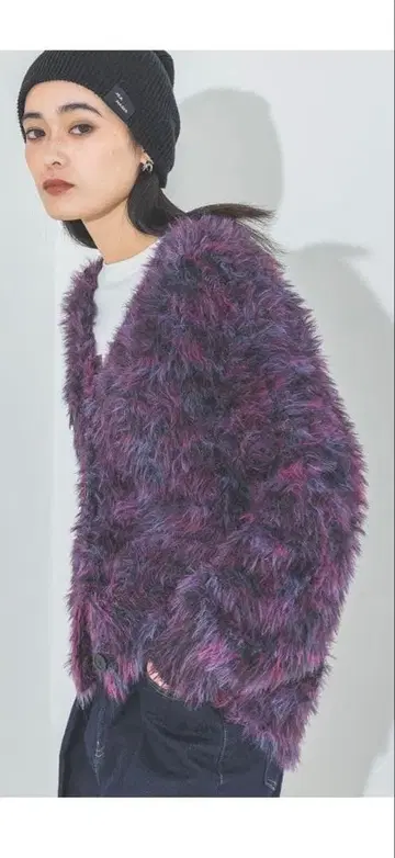 새상품급 지나시스 슬라브 니트 퍼 V 가디건