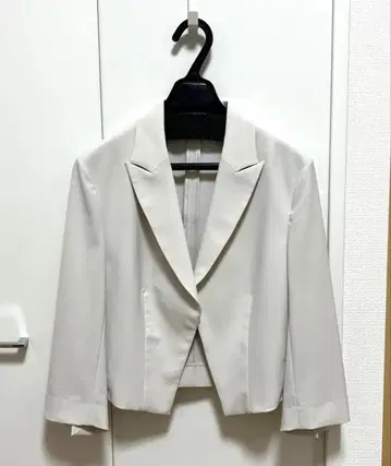 AIMER 원 후크 숏 테일러드 자켓