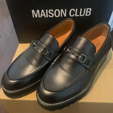 MAISON CLUB 샤크 밑창 비트 로퍼 /Pu 26.5