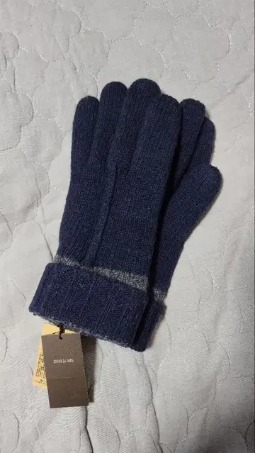 새상품 꼼사맨 남성용 니트 장갑 네이비 계열