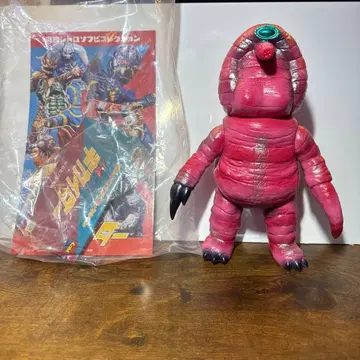 도에이 레트로 소프트 비닐 컬렉션 모모이로 아르마딜로