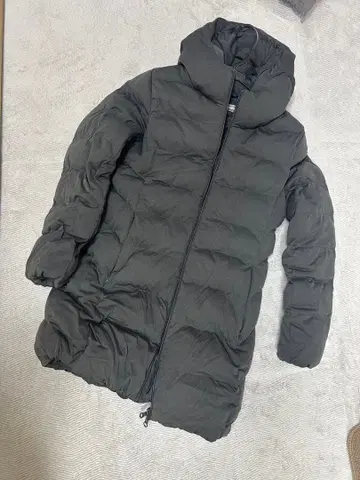 Active and Comfortable 다운 자켓 후드 부착