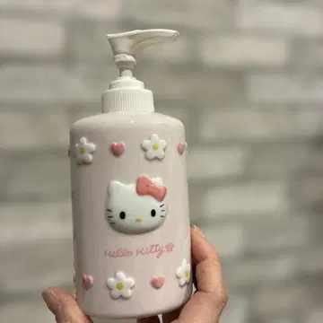 산리오 헬로키티 펌프