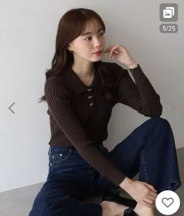 블루이스트 리본 버튼 폴로 카라 니트