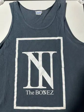 The BONEZ 탱크탑