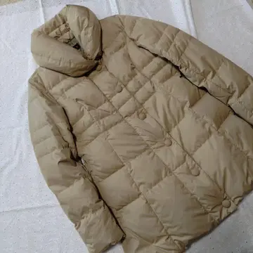 EVEX by KRIZIA 베이지 다운 자켓 42