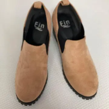 인기 핀 베이지 스웨이드 슬립온 부츠