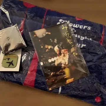 요시이 카즈야 미래의 노래 엽서 투어 타월 핀 배지 세트