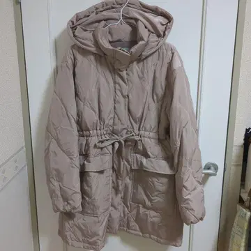 질 바이 질 스튜어트 M 사이즈 다운 자켓