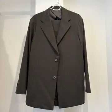 UNITED TOKYO 다크 그레이 테일러드 자켓 새상품급