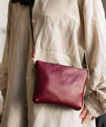 로나 LONA 사코슈 미들 사이즈 미사용