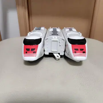 프라레일 라이트 이스트 아이