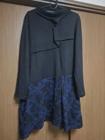 CRESCENT 크레센트 튜닉 자수