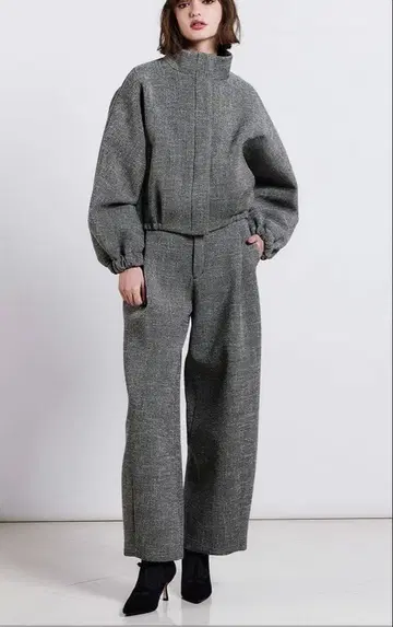 더블 스탠다드 클로징 트위드 본딩 블루종 & 테이퍼드 팬츠