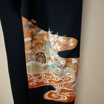 블랙 전통 예복 기모노 꽃무늬 파도 무늬