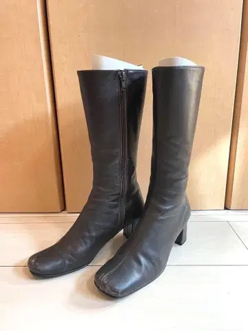 언타이틀 22.5 가죽 롱 부츠 브라운 미들 부츠