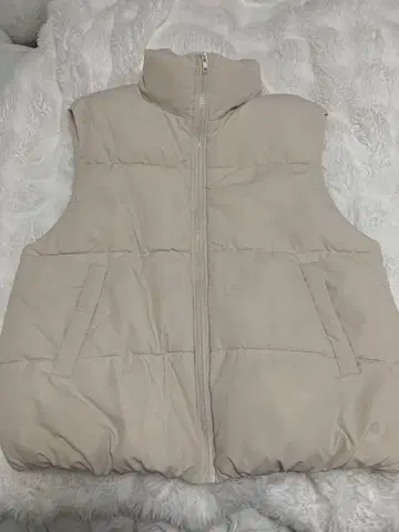 베이지 다운 베스트 M 사이즈