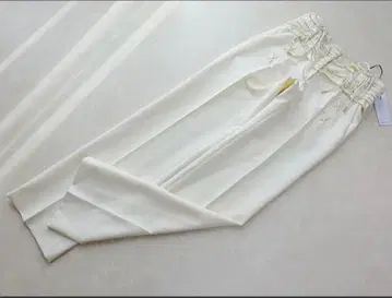 칼벤 센터 프레스 스트레이트 팬츠 레이스업 정가 85000엔