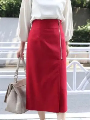 NOBLE / 노블 사이드 지퍼 슬릿 타이트 스커트 (빨간색/레드)