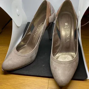 DIANA 베이지 하이힐 펌프스 스웨이드