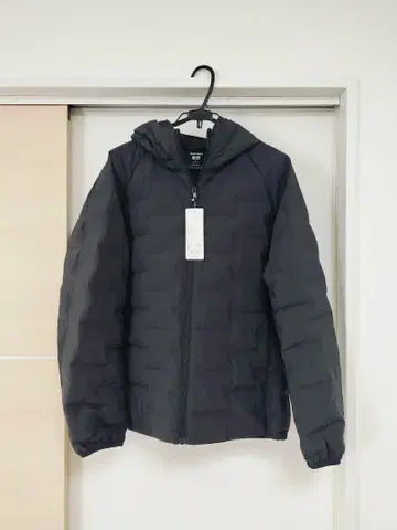 [ 유니클로 ] 퍼프 테크 후드티 블랙 XL 남성용 새상품