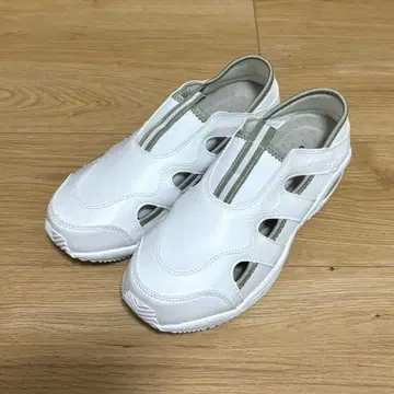 간호사 핏 화이트 박스 있음 택 없음