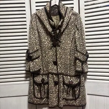 이타리야 레오파드 무늬 큐빅 자켓 코트