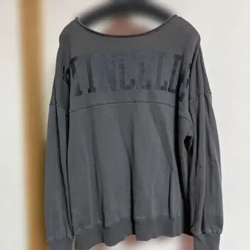 부즈루드 다크 그레이 트레이닝복