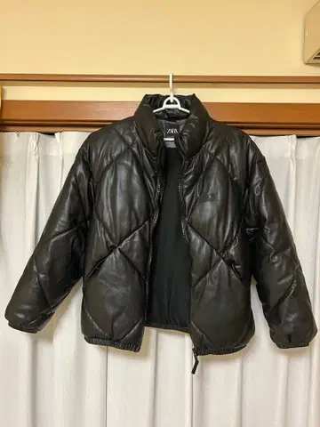 ZARA 블랙 다운 자켓 XL