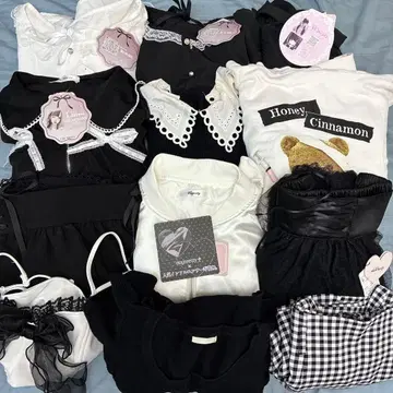 택 포함! 지뢰계 블랙 x 화이트 의류 12벌 묶음 판매