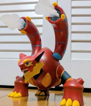 볼케니온 피규어