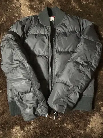 블랙 다운 자켓 유니클로 S 사이즈