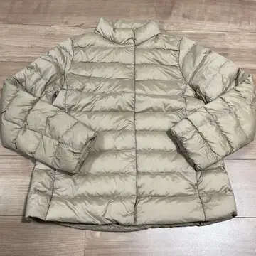 유니클로 울트라 라이트 다운 자켓 L