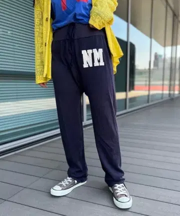 BEAMS BOY 로고 이지 팬츠 네이비