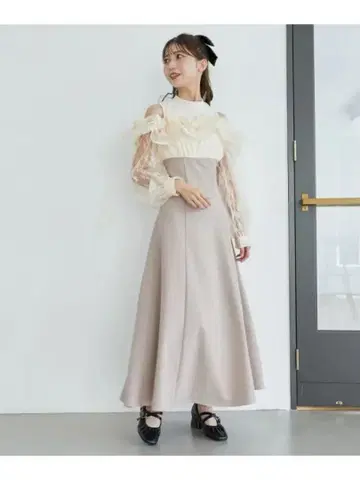 마제스틱 레곤 허리 꽉 조이는 밀푀유 원피스