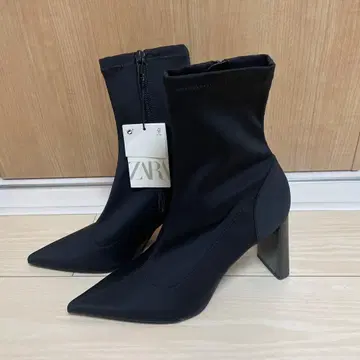 ZARA 블랙 숏부츠 37