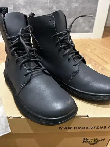 닥터 마틴 여성용 부츠