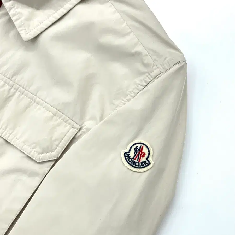 몽클레어 엡트 바람막이 자켓 [2사이즈]