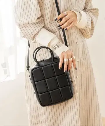 ADD CULUMN 애드컬럼 숄더백 PUFF SHOULDER