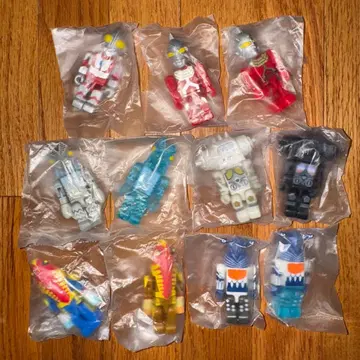 Tinibiz 타이니비츠 울트라맨 시리즈 11종 세트