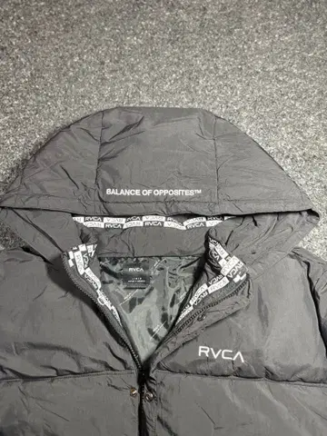 RVCA 루카 패딩 자켓 블랙 L 사이즈