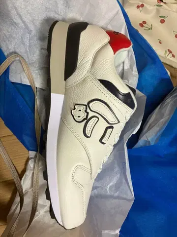 SANGACIO 스니커즈 트리콜로르 컬러 10주년 기념 모델