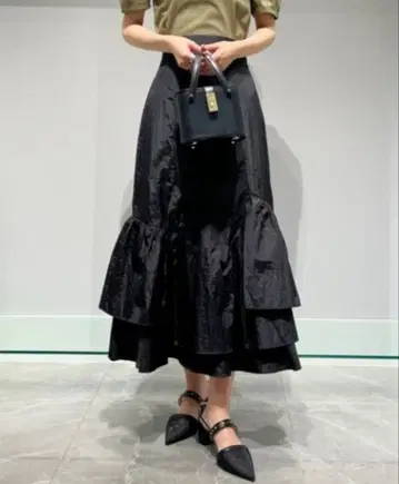 CELFORD 프릴 디자인 머메이드 스커트