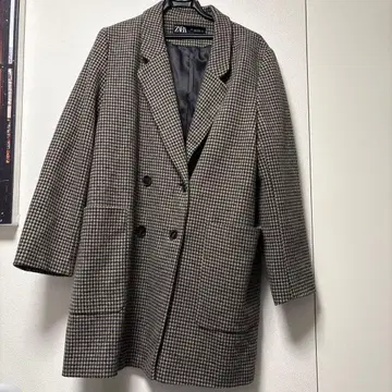 ZARA 체크 무늬 더블 브레스트 코트